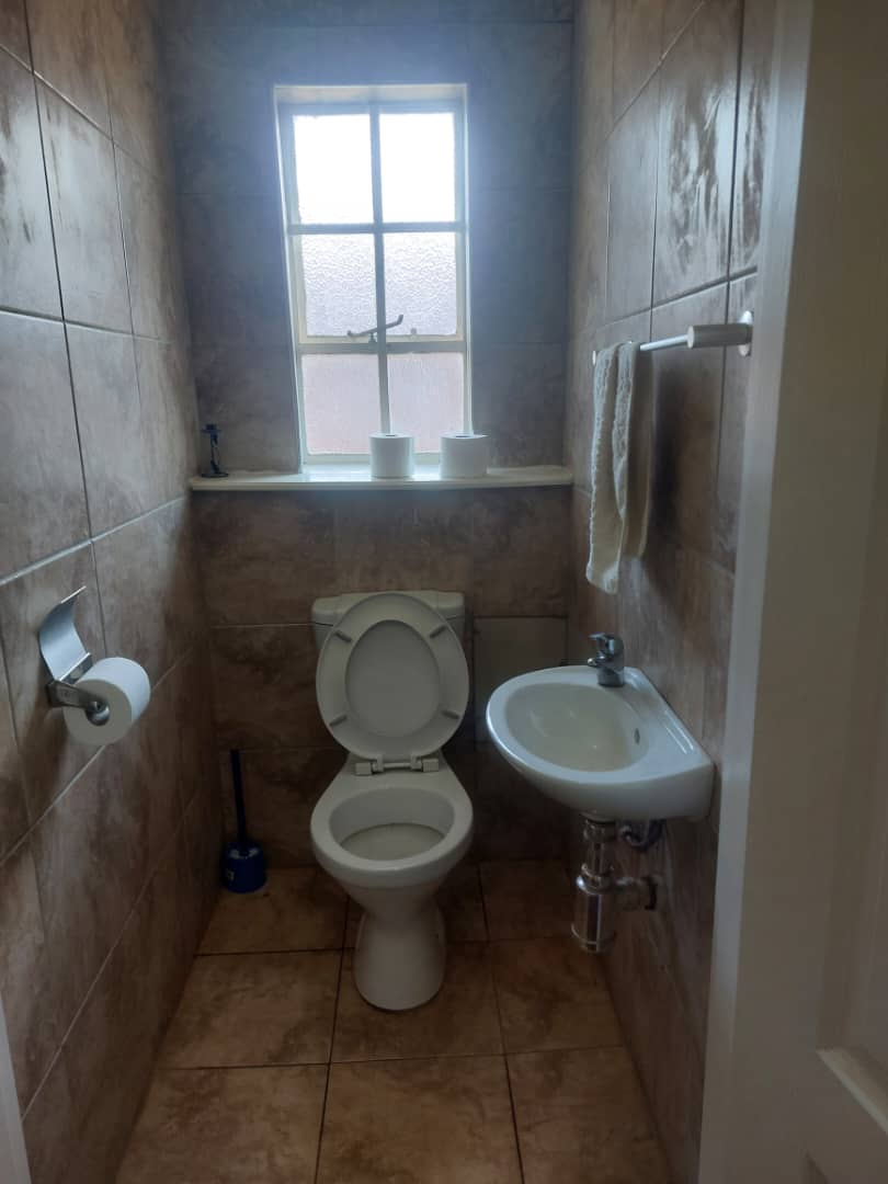 2 bed cottage in Pomona