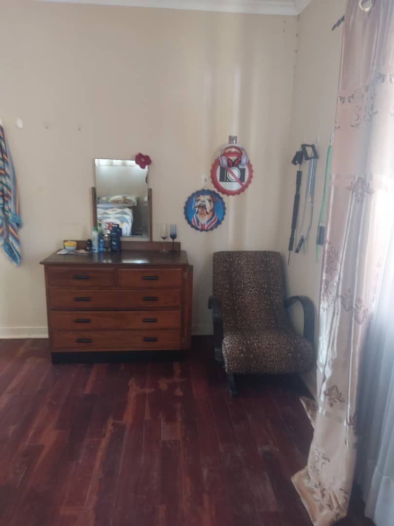 2 bed cottage in Pomona