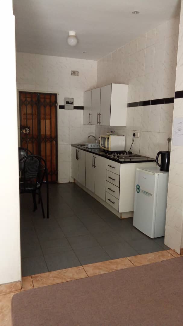 2 bed cottage in Pomona