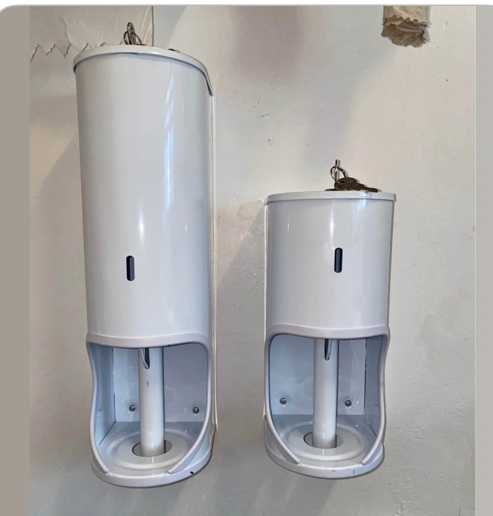 TISSUES HOLDER / DISPENSERS