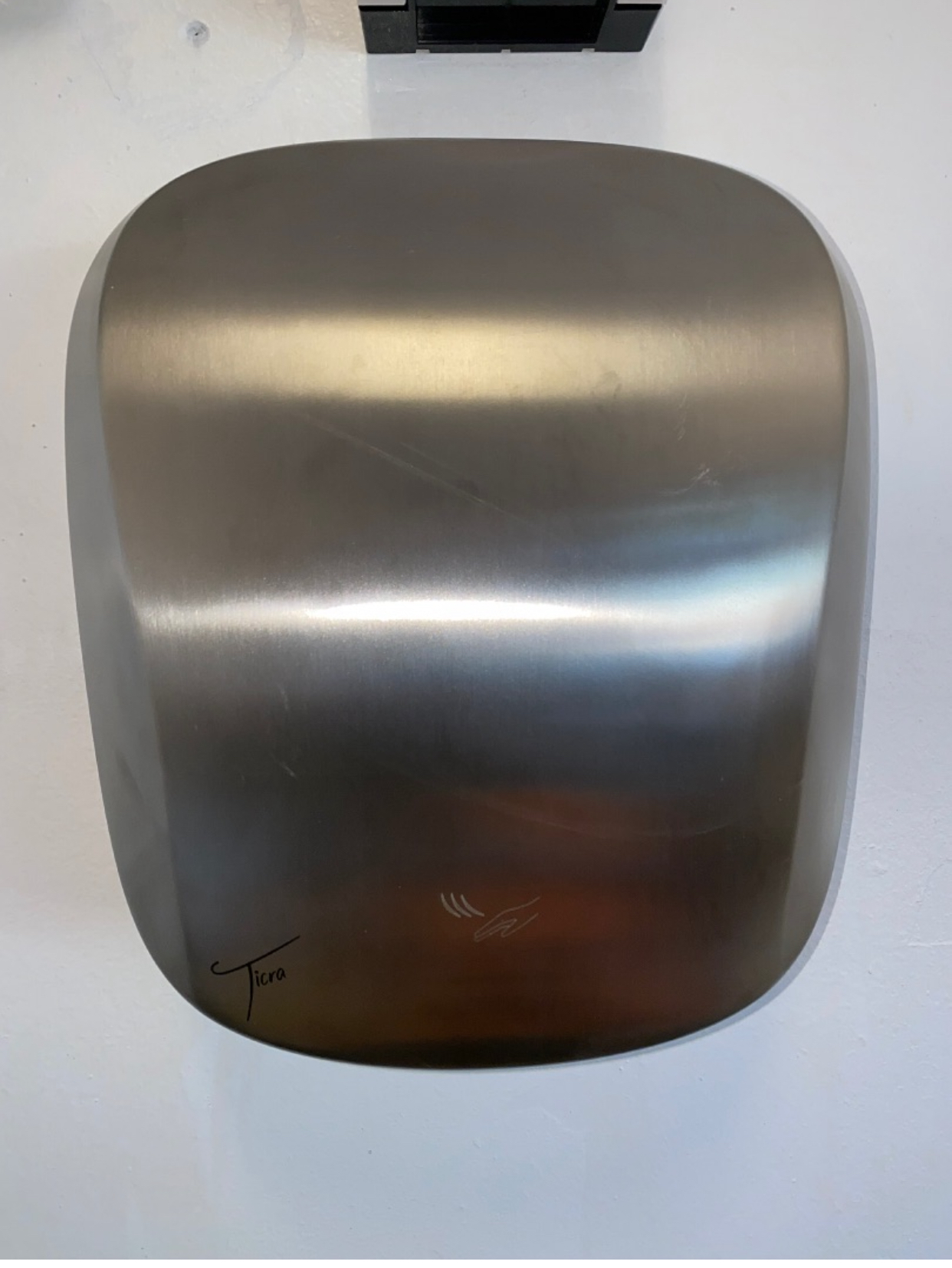 HAND DRIER
