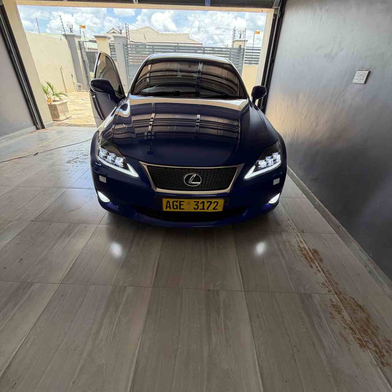 Lexus Is250
